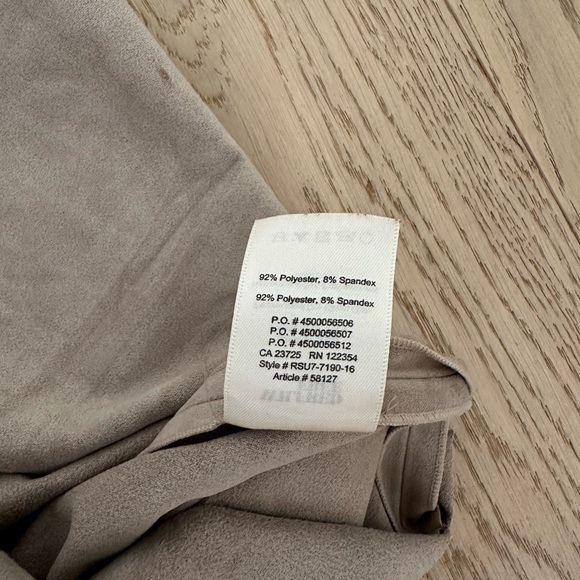 Aritzia Lis Skirt - Wilfred Free - Picture 7 of 7